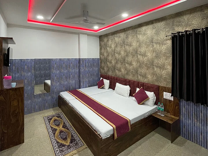 Deluxe AC Room at Hotel Triveni Inn